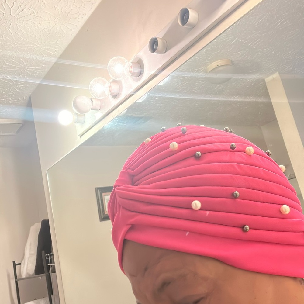 IZZY & LIV pink hair turban